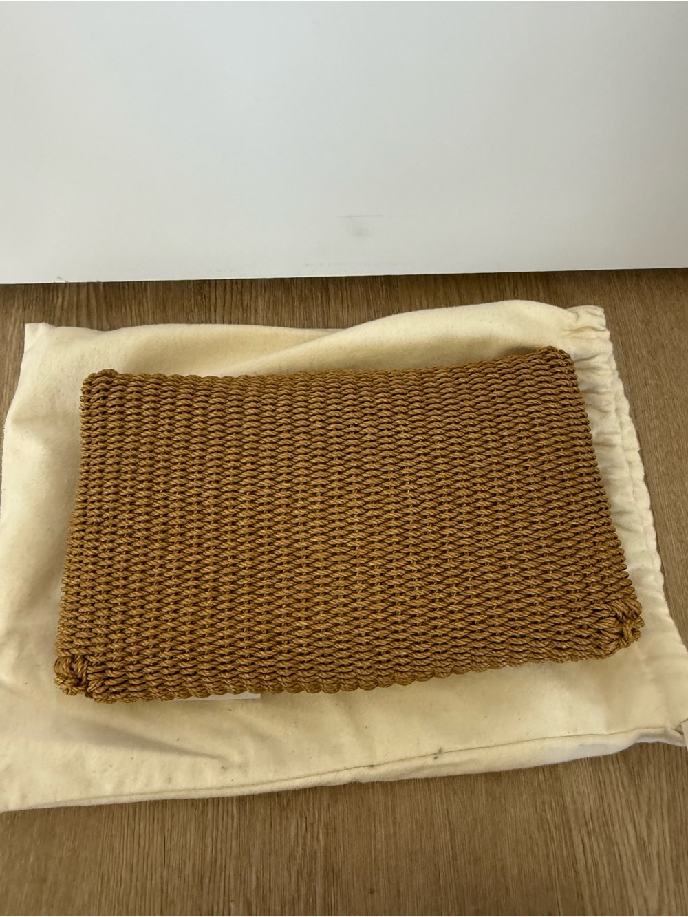 Yves Saint Laurent raffia Envelope Clutch - Picture 4 of 7